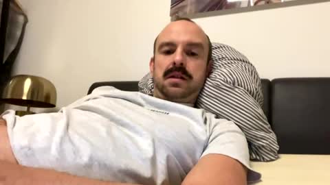 edge_guy online show from January 24, 11:34 pm