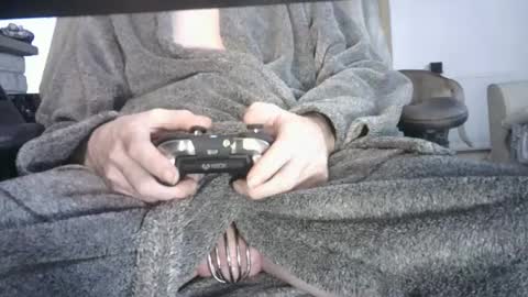 Snapshot of edged_biker chatting on February 18, 12:04 am edged biker online show from February 18, 12:04 am