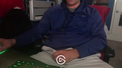 Snapshot of edgemeallnight chatting on December 29, 8:58 pm edgemeallnight online show from December 29, 8:58 pm