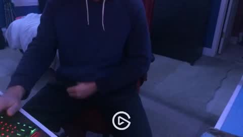 Snapshot of edgemeallnight chatting on January 4, 12:27 am edgemeallnight online show from January 4, 12:27 am