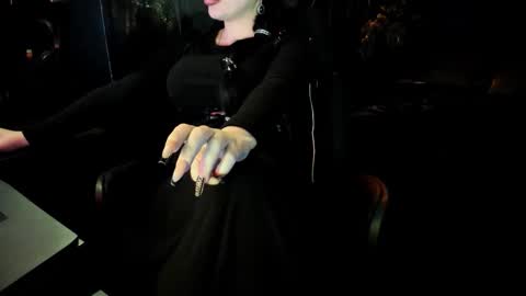 Snapshot of edgequeen69 chatting on October 26, 3:07 pm EdgeQueen69 online show from October 26, 3:07 pm