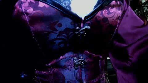 Snapshot of edgequeen69 chatting on November 9, 9:35 pm EdgeQueen69 online show from November 9, 9:35 pm