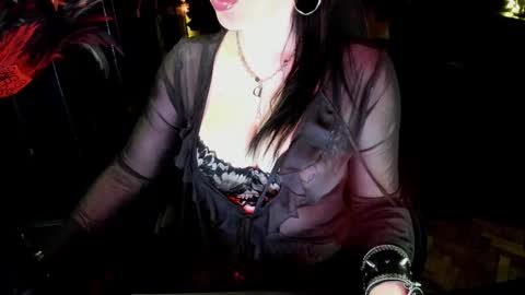 Snapshot of edgequeen69 chatting on December 1, 12:48 am EdgeQueen69 online show from December 1, 12:48 am