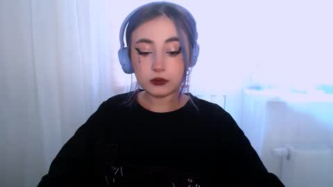 Snapshot of ediefris chatting on October 29, 7:32 am fickle demon made of clumps of matter online show from October 29, 7:32 am