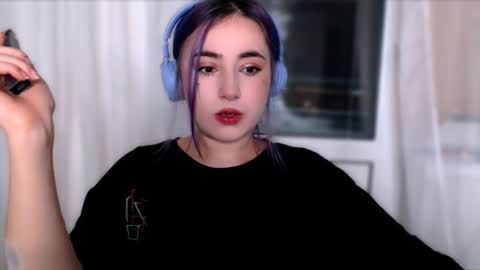 Snapshot of ediefris chatting on November 9, 11:47 pm fickle demon made of clumps of matter online show from November 9, 11:47 pm