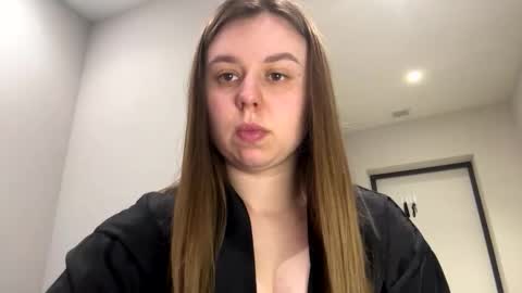 Edina online show from April 6, 10:05 am