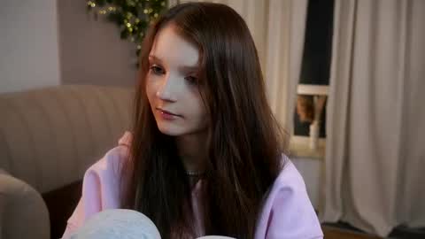 Lisa  online show from March 15, 11:44 pm