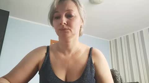 edithmanning online show from February 5, 6:51 am