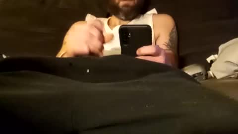 Snapshot of edmore1215 chatting on January 29, 11:20 am edmore1215 online show from January 29, 11:20 am