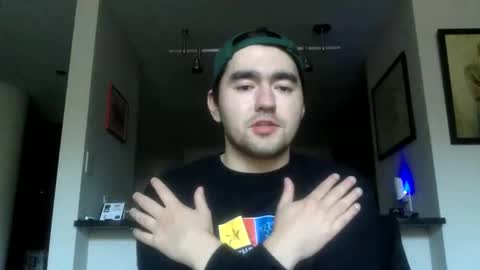 Snapshot of edmundfitz75 chatting on November 11, 9:04 pm EddieFitz75 online show from November 11, 9:04 pm