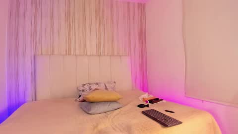 edna  online show from February 4, 4:07 am