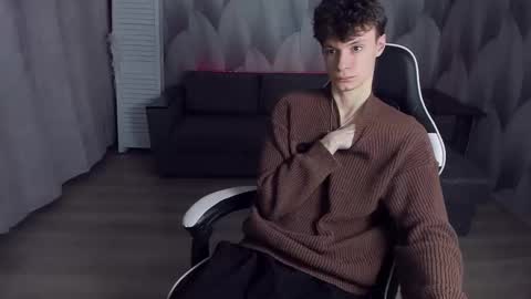 edvardblare online show from October 19, 7:14 pm