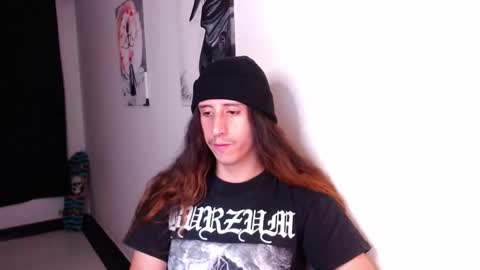 Snapshot of edward_chann chatting on December 2, 4:09 am edward_chann online show from December 2, 4:09 am
