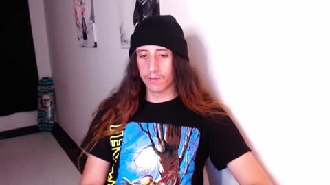 Snapshot of edward_chann chatting on December 5, 2:09 am edward_chann online show from December 5, 2:09 am