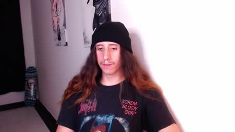 Snapshot of edward_chann chatting on December 7, 5:04 am edward_chann online show from December 7, 5:04 am