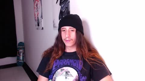Snapshot of edward_chann chatting on December 11, 12:33 am edward_chann online show from December 11, 12:33 am