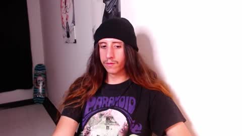 Snapshot of edward_chann chatting on December 11, 3:35 am edward_chann online show from December 11, 3:35 am
