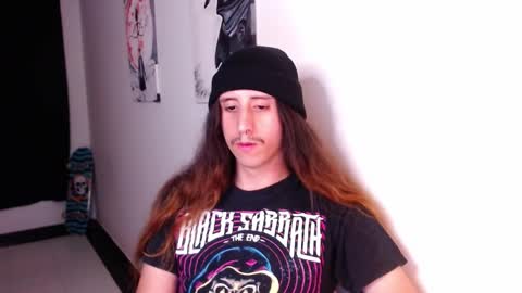 Snapshot of edward_chann chatting on December 16, 4:55 am edward_chann online show from December 16, 4:55 am
