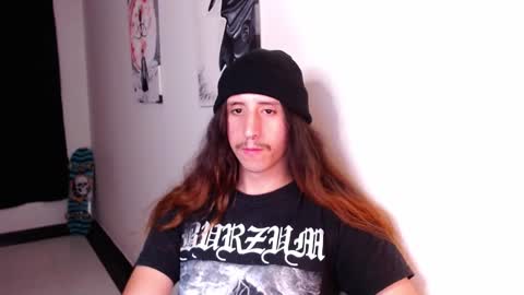 Snapshot of edward_chann chatting on December 19, 6:23 am edward_chann online show from December 19, 6:23 am