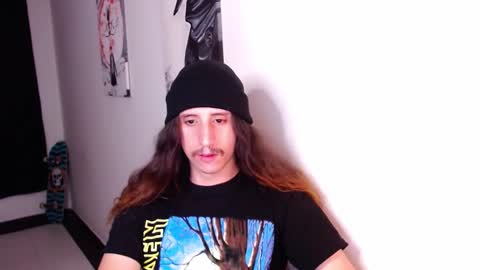Snapshot of edward_chann chatting on January 2, 12:55 am edward_chann online show from January 2, 12:55 am