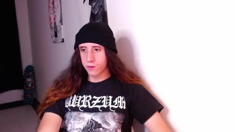 Snapshot of edward_chann chatting on January 29, 3:44 am edward_chann online show from January 29, 3:44 am