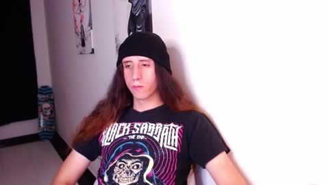 Snapshot of edward_chann chatting on February 1, 2:26 am edward_chann online show from February 1, 2:26 am
