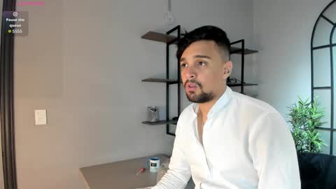 Eduardo online show from November 4, 3:38 am