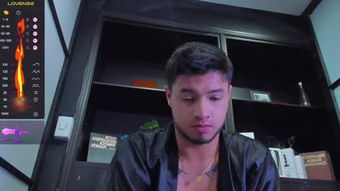 Snapshot of edwardross_ chatting on January 26, 11:08 pm Edward Ross online show from January 26, 11:08 pm