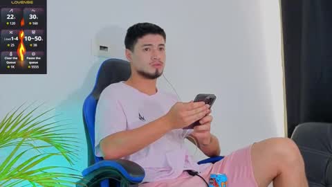 Edward Ross online show from December 4, 8:28 pm