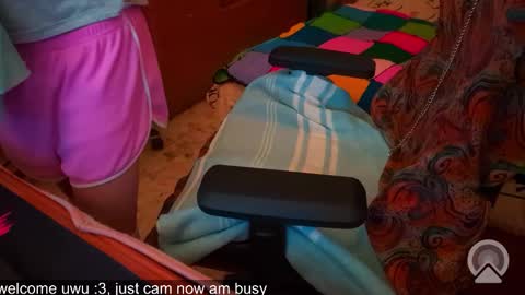 Snapshot of edwarh_01 chatting on March 5, 10:06 pm Alex online show from March 5, 10:06 pm