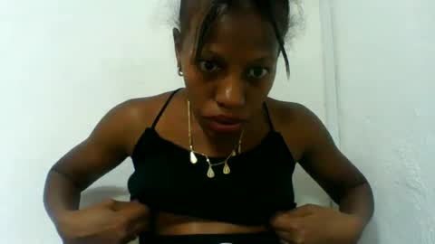 edwige770943 online show from June 15, 4:31 pm