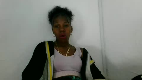 edwige770943 online show from July 5, 4:19 am