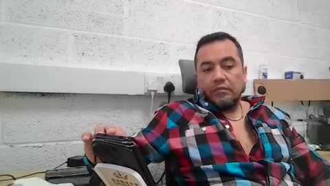 EdM online show from February 24, 9:07 am