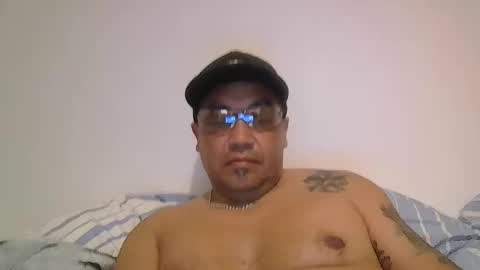 Snapshot of edwill13 chatting on May 22, 11:10 pm EdM online show from May 22, 11:10 pm