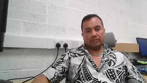 Snapshot of edwill13 chatting on May 26, 9:16 am EdM online show from May 26, 9:16 am