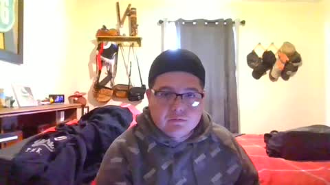 Snapshot of edwins777 chatting on January 6, 8:18 pm Nicky789 online show from January 6, 8:18 pm