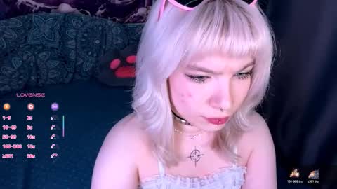 Snapshot of edythecolbert chatting on December 4, 7:33 pm Rachel online show from December 4, 7:33 pm