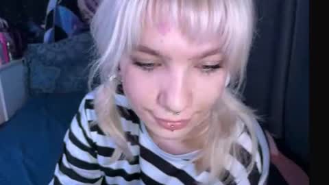 Snapshot of edythecolbert chatting on December 14, 7:51 pm Rachel online show from December 14, 7:51 pm