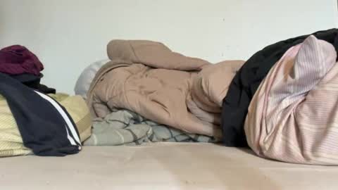 Eeloxx online show from April 5, 12:13 pm