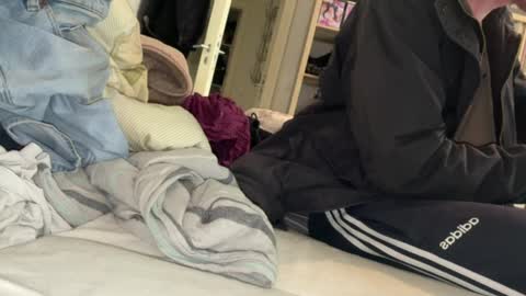 Eeloxx online show from April 6, 12:19 am