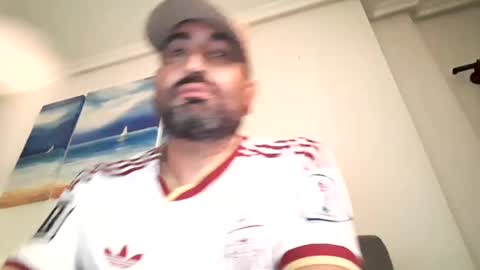 Snapshot of eemmee708927 chatting on July 5, 4:47 pm eemmee708927 online show from July 5, 4:47 pm
