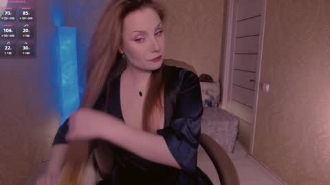 eesmaaarr online show from February 13, 9:49 pm