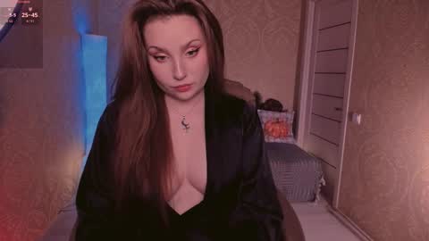 eesmaaarr online show from October 20, 10:10 pm