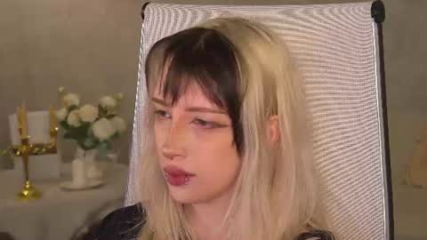 EVA NON NUDE online show from June 11, 4:27 pm