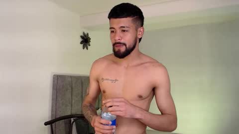 Snapshot of eevil_boys_77 chatting on October 21, 1:01 pm eevil_boys_77 online show from October 21, 1:01 pm