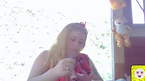 Snapshot of effata chatting on October 9, 7:12 pm effata online show from October 9, 7:12 pm