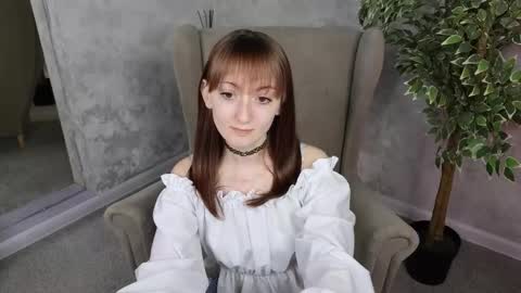 Snapshot of effie7 chatting on December 1, 7:57 am Effie online show from December 1, 7:57 am