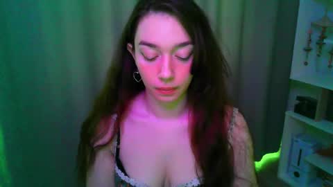 effie_balconii online show from March 16, 8:29 am
