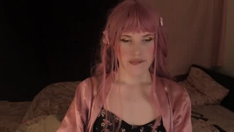 Effie Mur online show from December 24, 3:58 pm