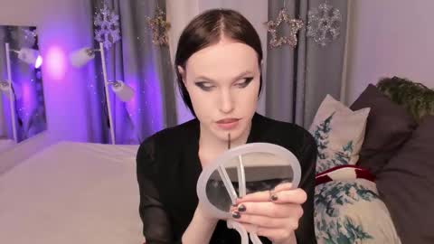 Effie Mur online show from January 10, 8:43 pm